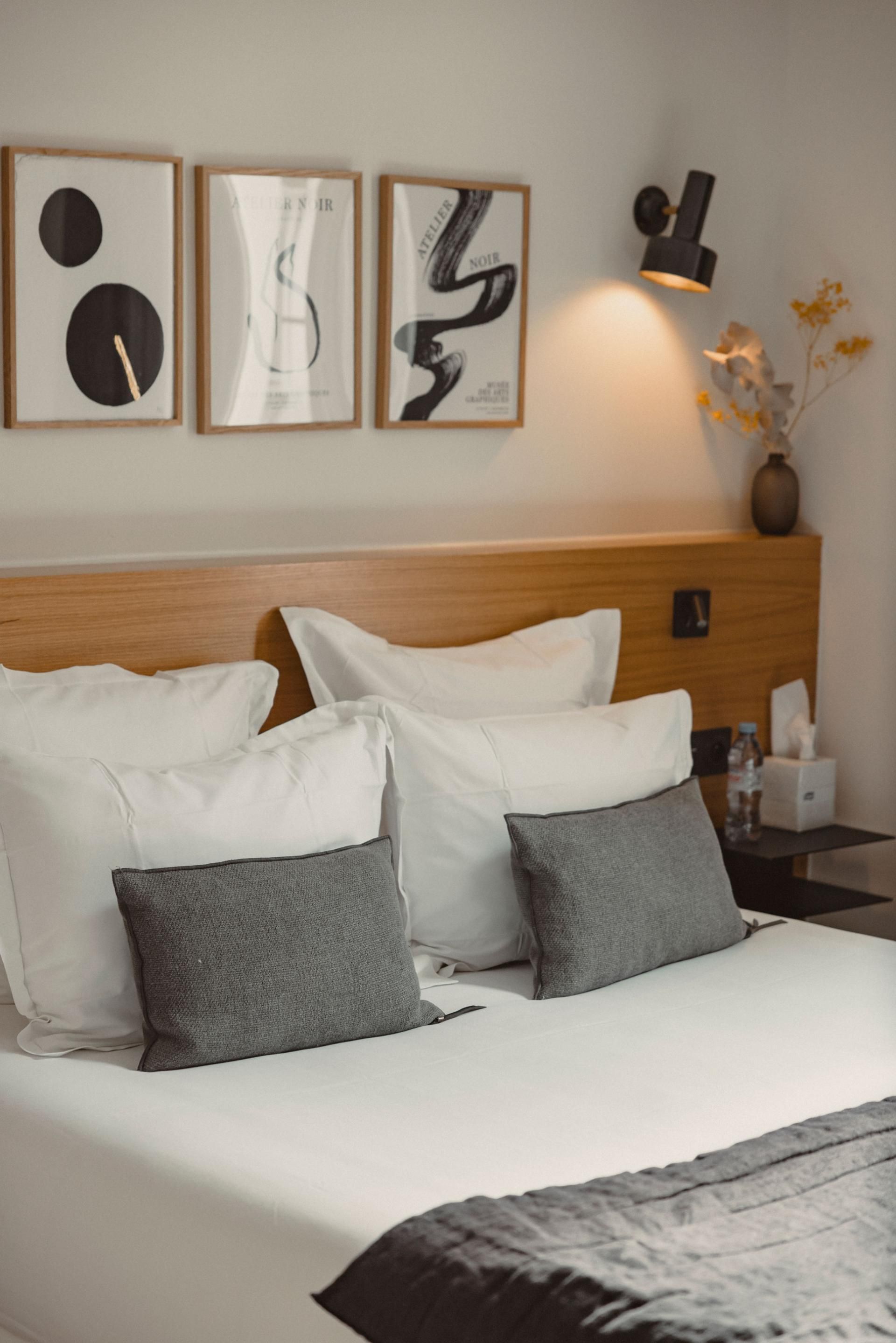 Tinah Paris, Aboukir