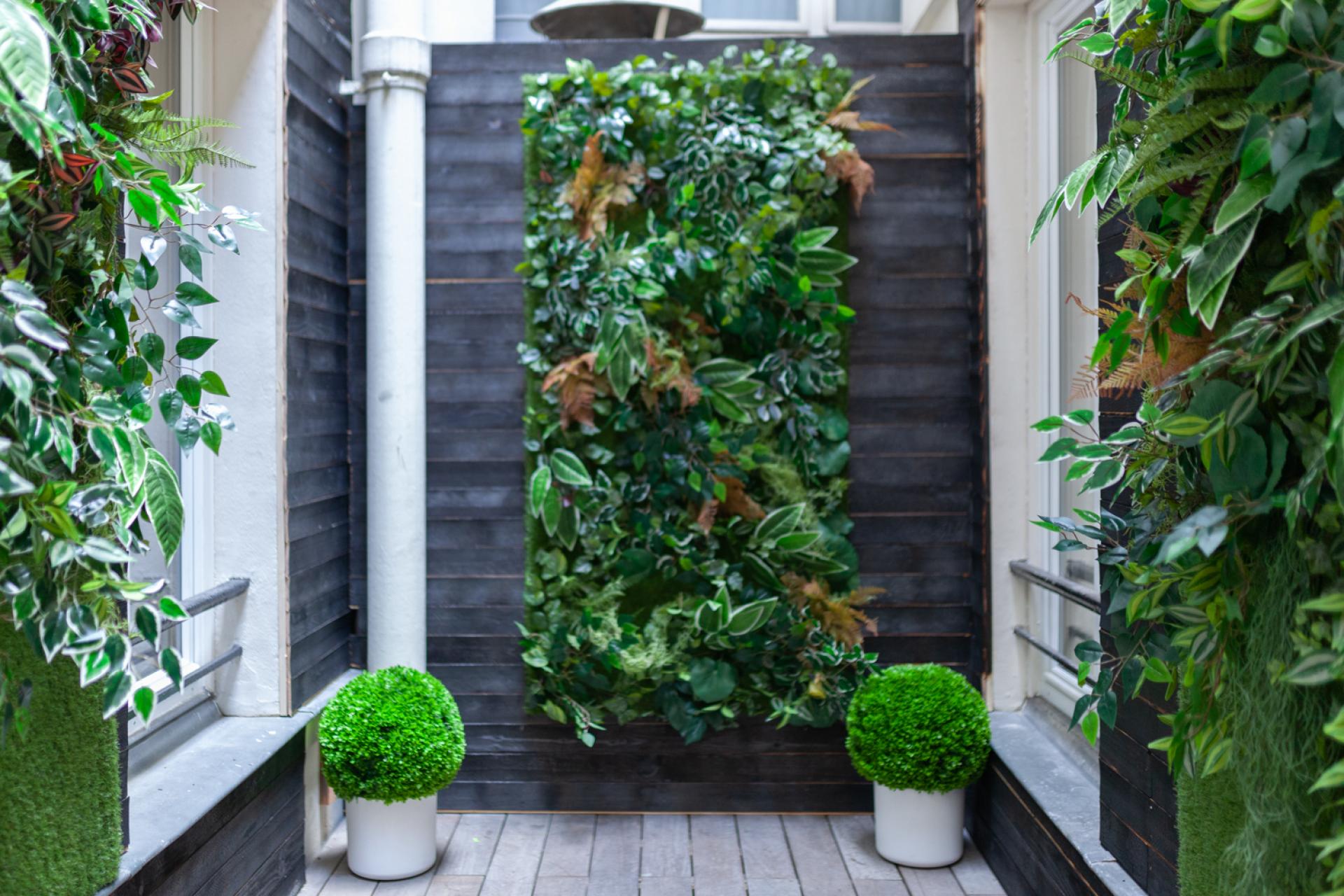 TINAH PARIS
Aboukir