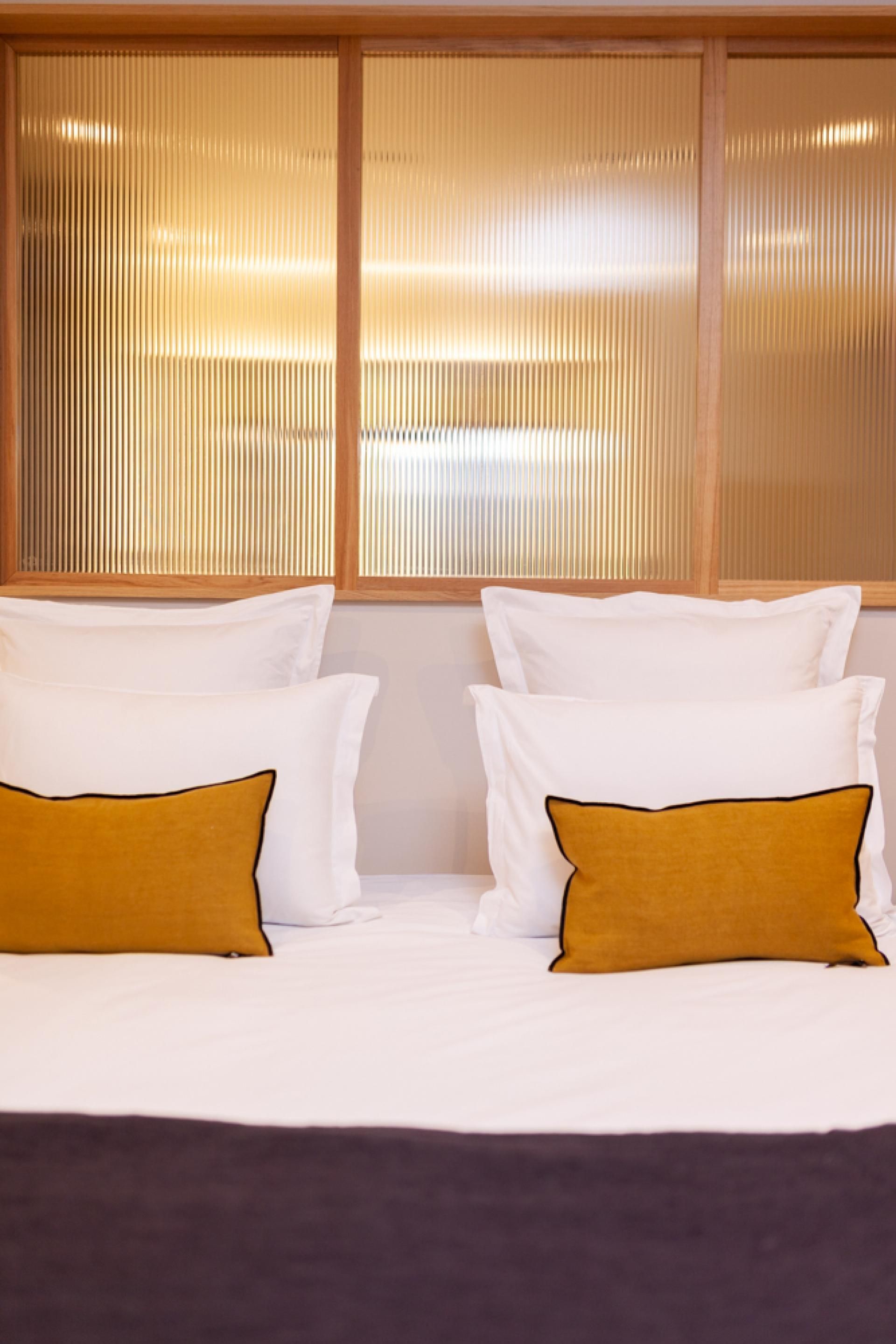 Tinah Paris, Champs Elysées