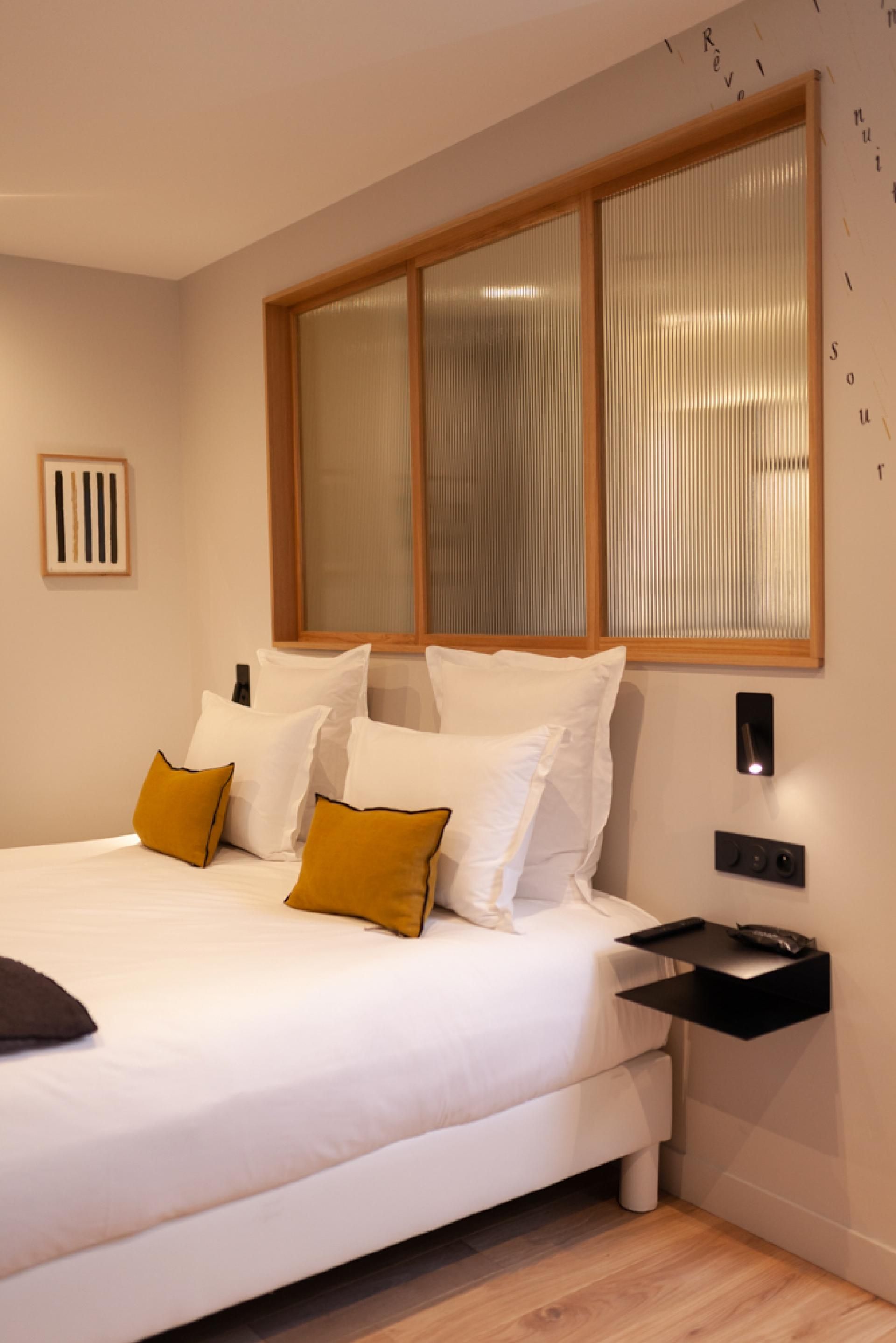 Tinah Paris, Champs Elysées